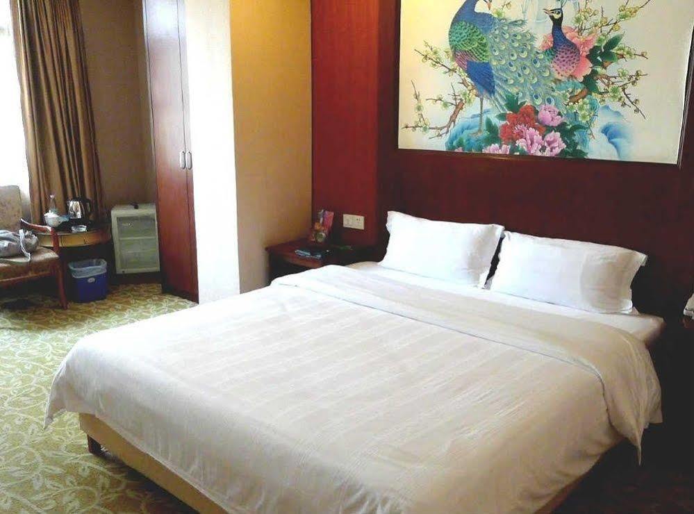 Shanshui Fashion Hotel Paifang Park Чжаоцин Екстер'єр фото